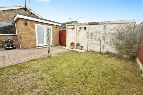 2 bedroom bungalow to rent, Ormesby Way, Bramley, Rotherham, South Yorkshire, S66