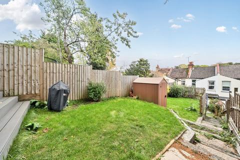 3 bedroom terraced house for sale, Chipstead Valley Road, Coulsdon CR5