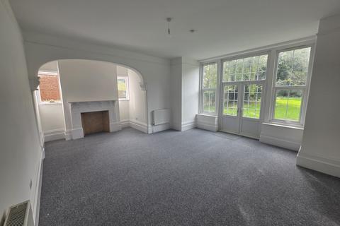 2 bedroom apartment to rent, Earls Avenue, Folkestone, Kent, CT20