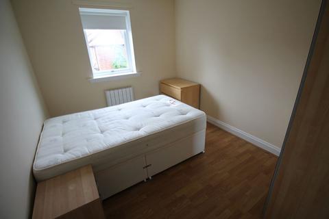 2 bedroom flat to rent, Deneside Court, Newcastle upon Tyne NE2
