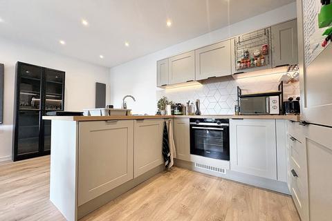 2 bedroom flat for sale, Poole Park