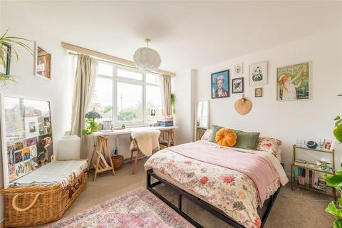 2 bedroom apartment for sale, Furze Hill, Hove