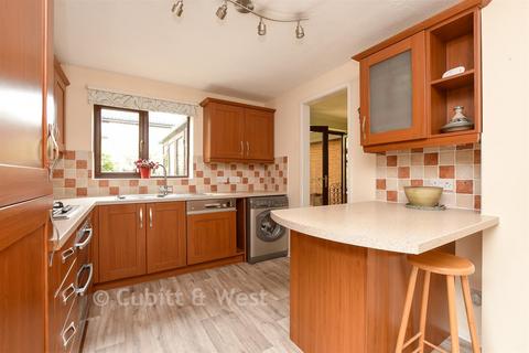 undefined, Lambyn Croft, Horley, Surrey