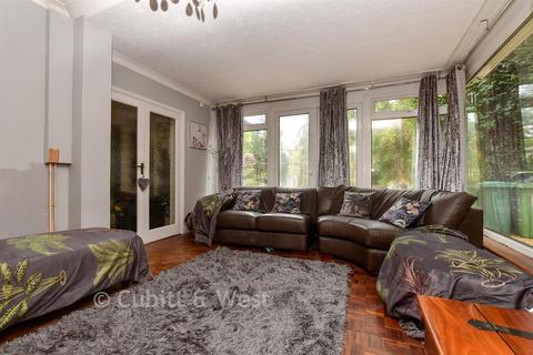 3 bedroom detached house for sale, Shepherds Hill, Merstham, Redhill, Surrey