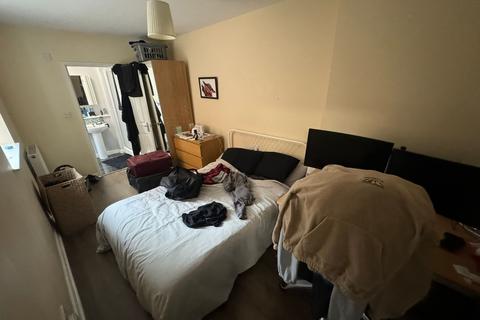 2 bedroom flat to rent, Warwick Street, Newcastle upon Tyne NE6
