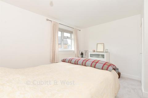 undefined, Neptune Court, Horsham RH12