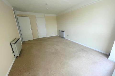 1 bedroom flat to rent, Wynnstay, Oakhall Park, Burgess Hill