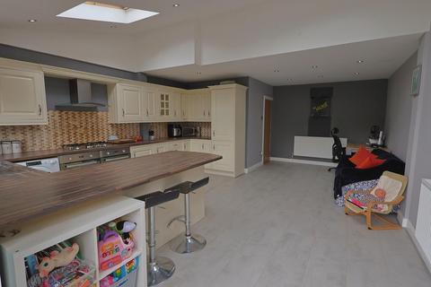 undefined, Overslade Crescent, Coventry CV6