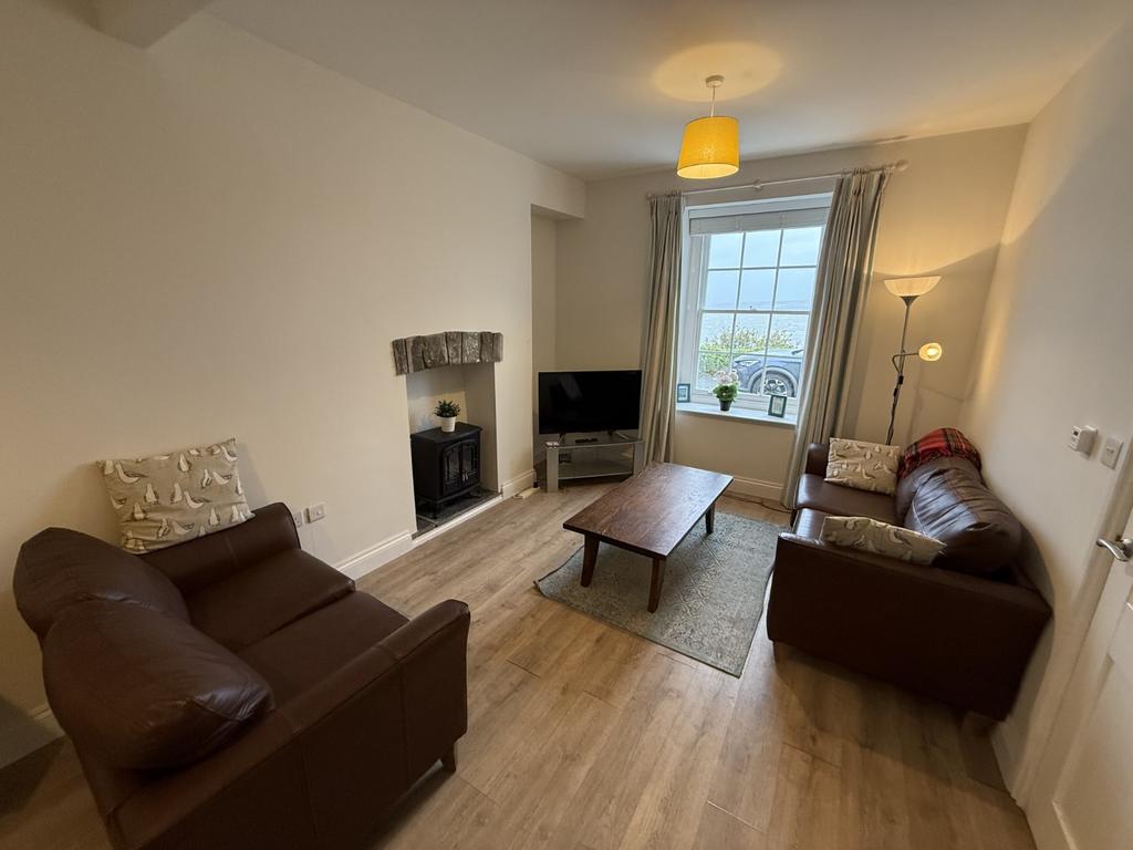 Open Plan Lounge / Dining Room