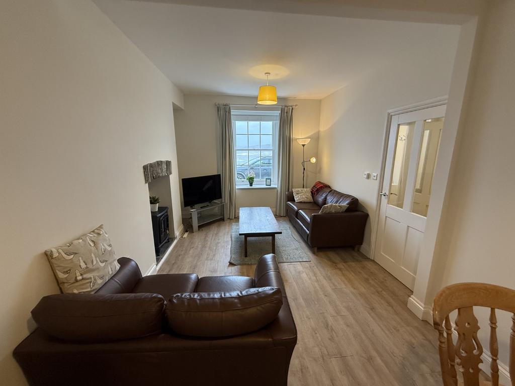Open Plan Lounge / Dining Room