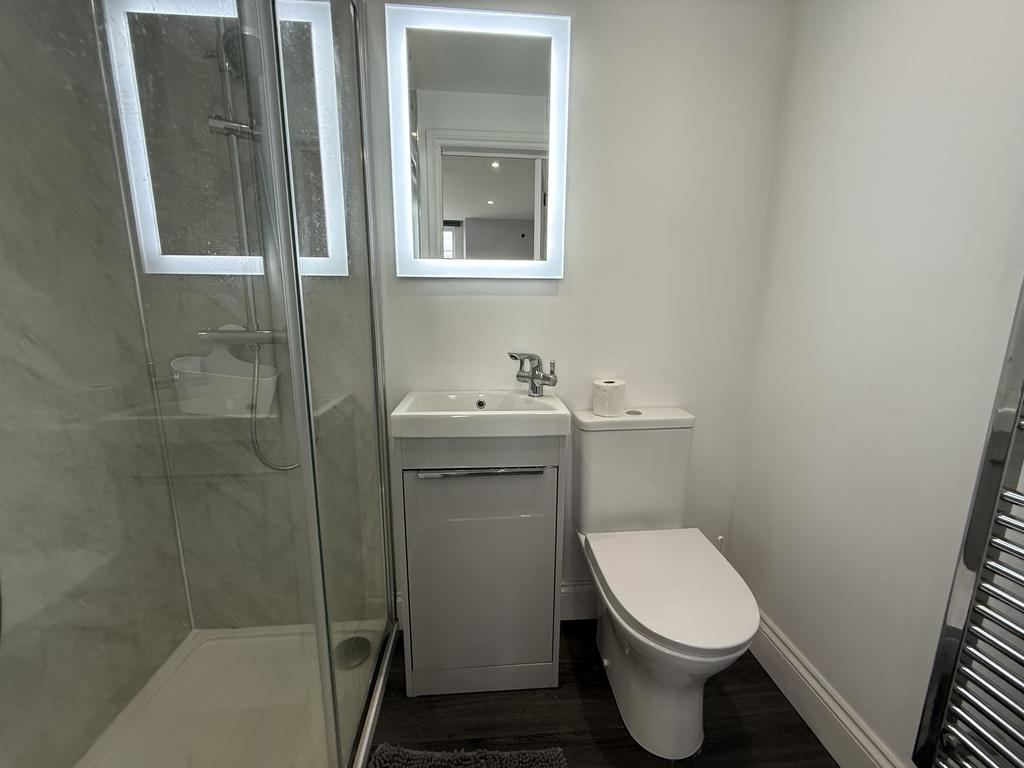 En Suite Shower Room