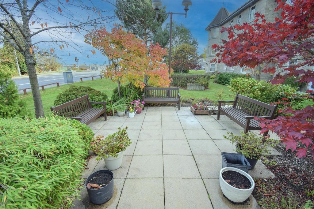 SEATING AREA-2..jpg