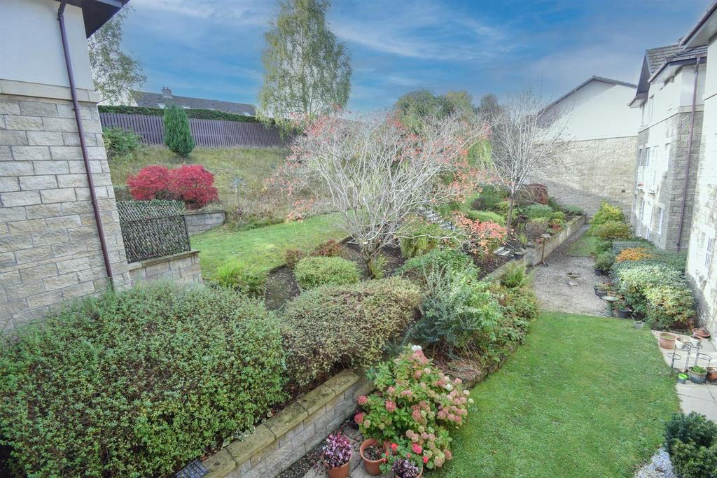 COMMUNAL GARDEN-2..jpg