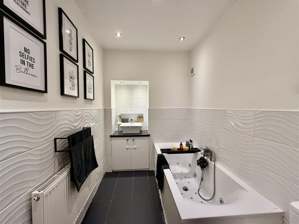 20251027 121824194 i OS.jpg