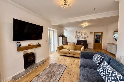 undefined, Merthyr Road, Aberdare CF44
