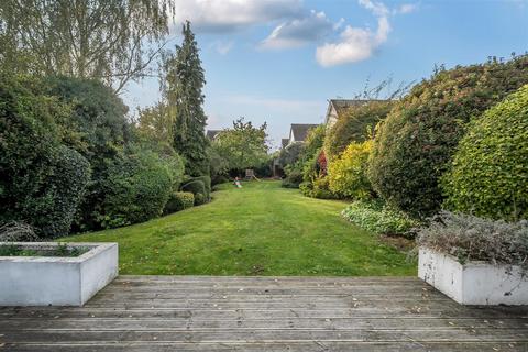 3 bedroom house for sale, Woodstock Road, Coulsdon