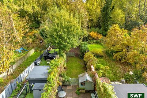 undefined, Henwood Road, Compton