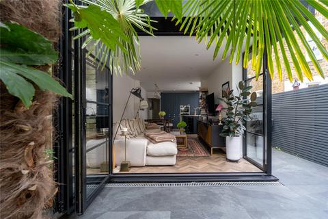 undefined, Holmewood Gardens, London, SW2