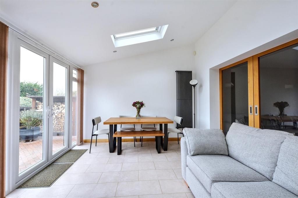 Living/Dining Kitchen