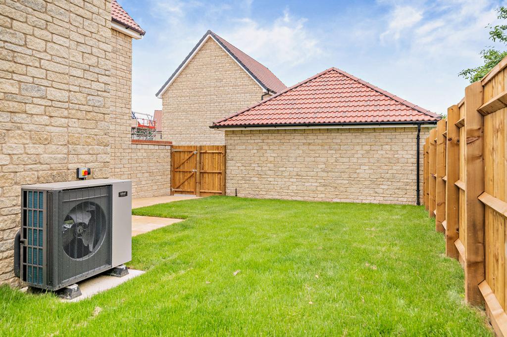 ASHP & rear garden