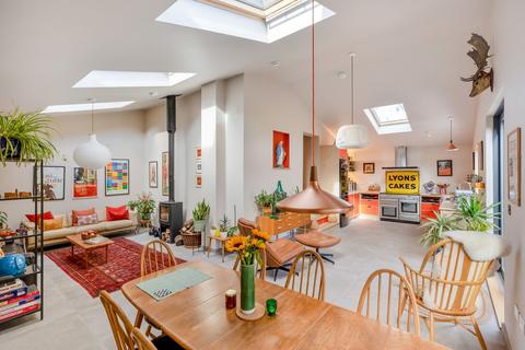4 bedroom detached house for sale, Beautifully Restored Period Home on Park Lane