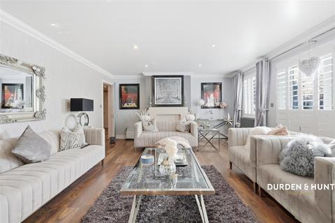 7 bedroom detached house for sale, Church Road, Colchester CO7