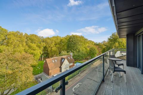2 bedroom flat for sale - Bolingbroke Grove, London, SW11.