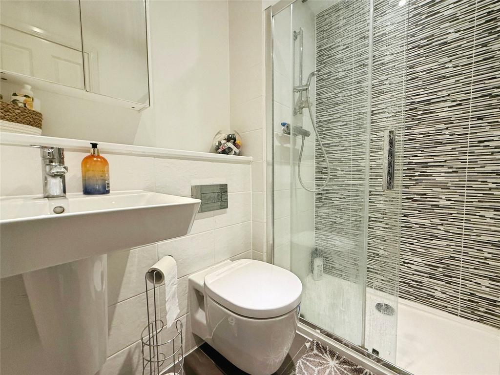 Ensuite