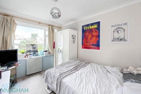 3 bedroom apartment to rent, Wellington Road, Brighton BN2