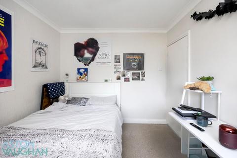 3 bedroom apartment to rent, Wellington Road, Brighton BN2