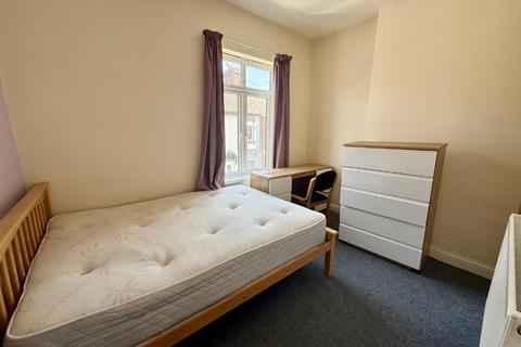1 bedroom terraced house to rent, Guildford Street, Stoke-On-Trent ST4