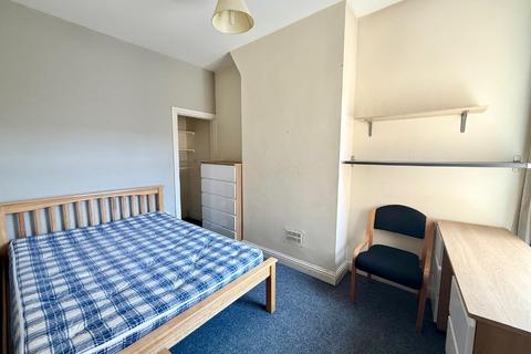 1 bedroom terraced house to rent, Guildford Street, Stoke-On-Trent ST4