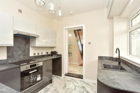 3 bedroom terraced house for sale, Alsager Avenue, Queenborough, Kent