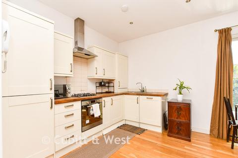 2 bedroom apartment for sale, Shenfield, Redhill RH1