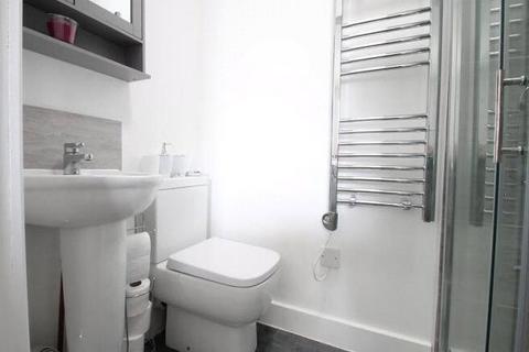 1 bedroom house to rent, Laburnum Grove, Beeston, Nottingham, NG9