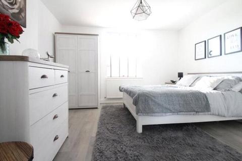 1 bedroom house to rent, Laburnum Grove, Beeston, Nottingham, NG9