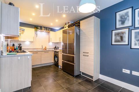 4 bedroom house to rent, Langdale Terrace, Ambleside Avenue, KT12