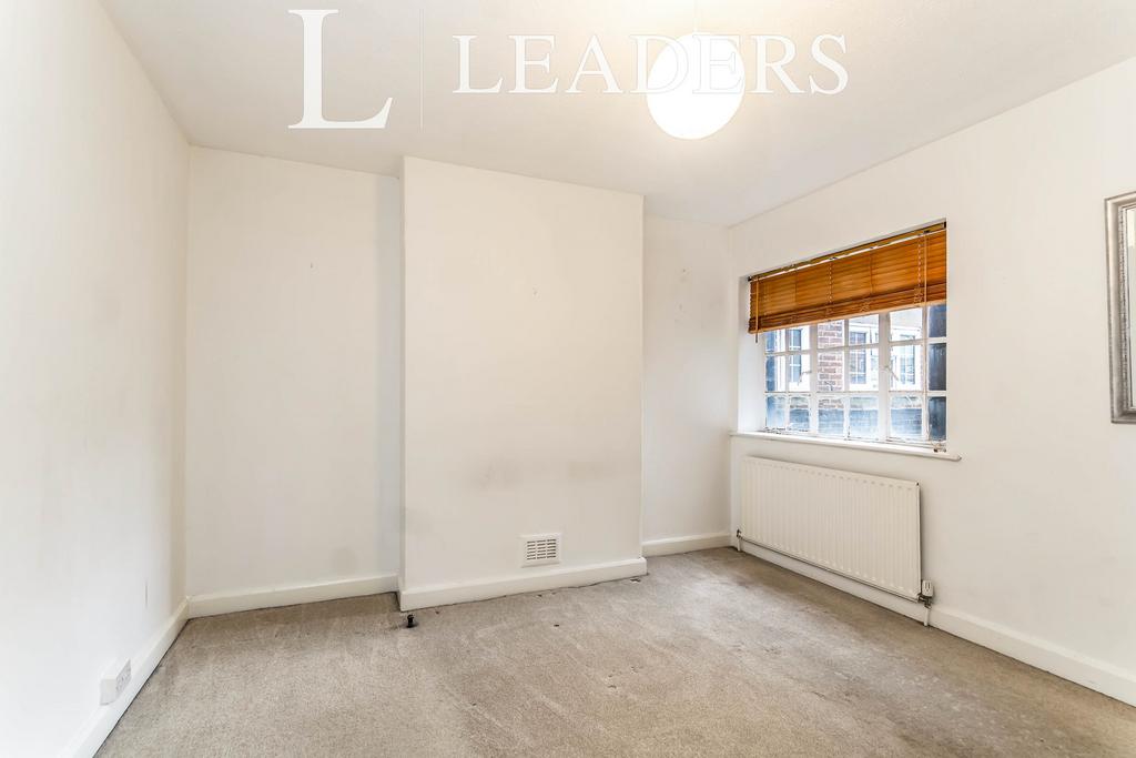 Apartment in London - More