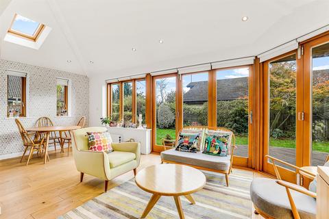 5 bedroom detached house for sale, Pendene Road, Stoneygate, Leicester