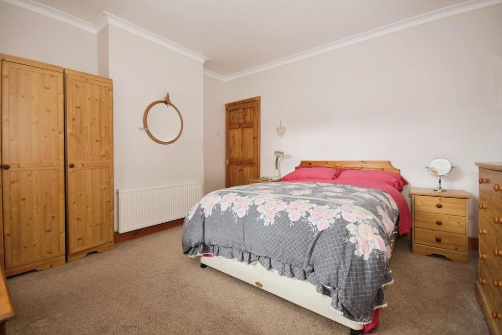 BEDROOM 2 03.jpg