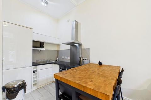 1 bedroom flat to rent, Caledonian Place, Dalry, Edinburgh, EH11
