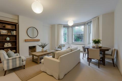 2 bedroom flat for sale, Trinity Crescent, London, SW17