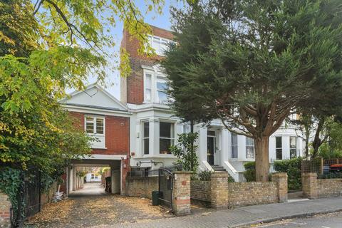 Trinity Crescent, London, SW17