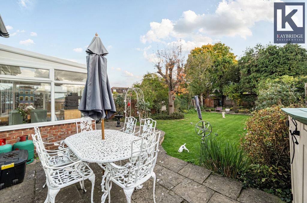 Tealing Drive, Epsom