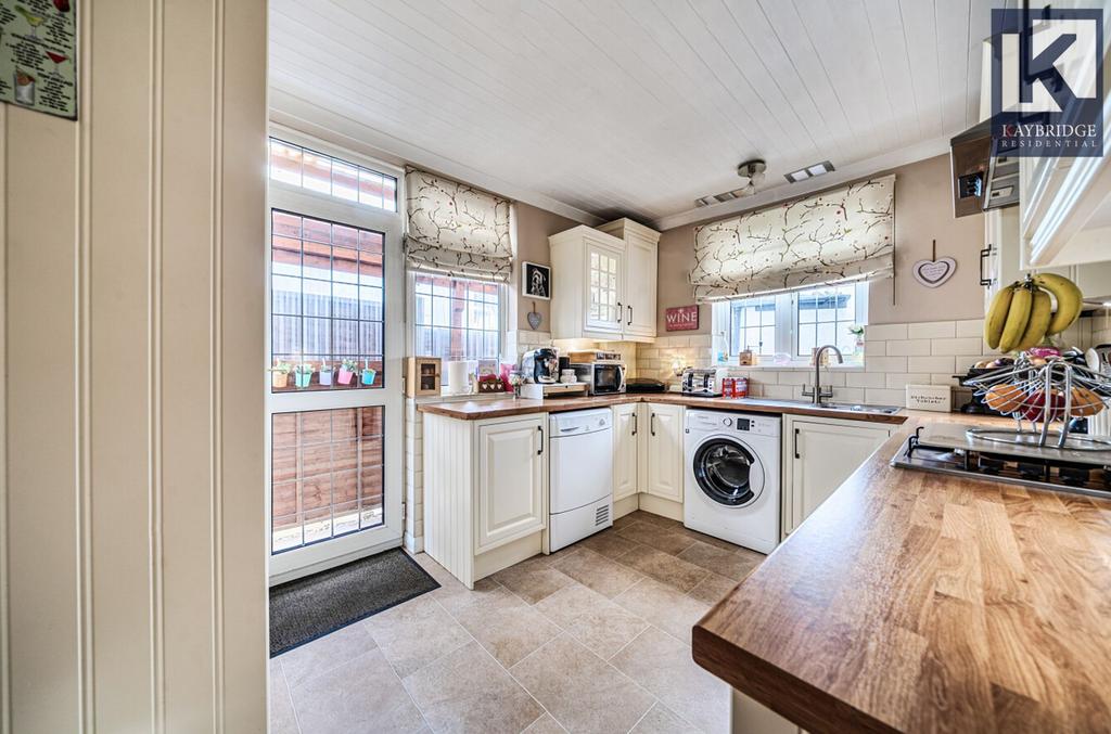 Tealing Drive, Epsom