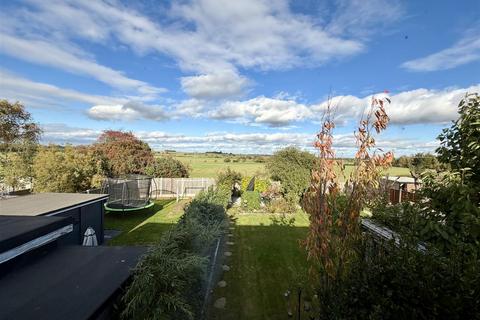 2 bedroom semi-detached house for sale, Coombe Road, Southminster