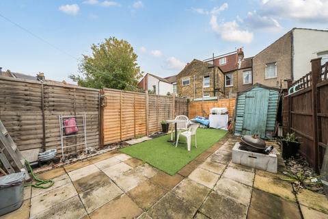 3 bedroom terraced house for sale, Barth Road, Plumstead