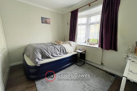 undefined, Milton Road, Grays