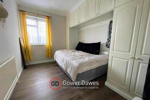 undefined, Milton Road, Grays