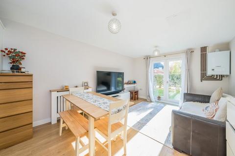1 bedroom flat for sale, Academy Place, Isleworth TW7